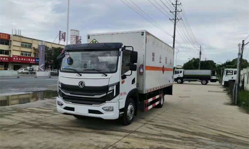 5米2東風(fēng)華神氣瓶運輸車 