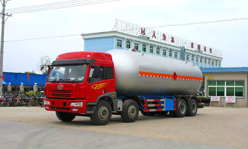 35.5立方解放液化氣體運(yùn)輸車 