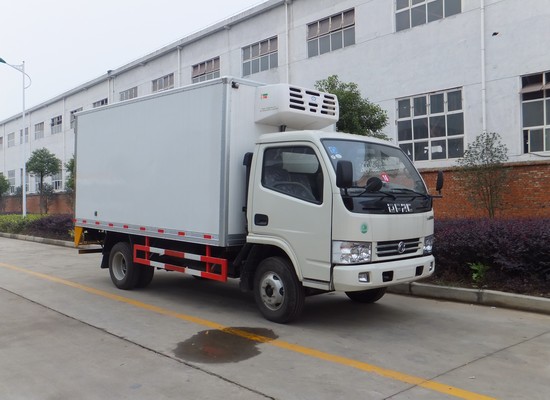 4.1米東風(fēng)福瑞卡冷藏車(chē) 