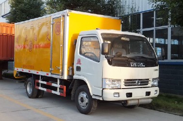 東風(fēng)福瑞卡爆破器材運(yùn)輸車(chē) 