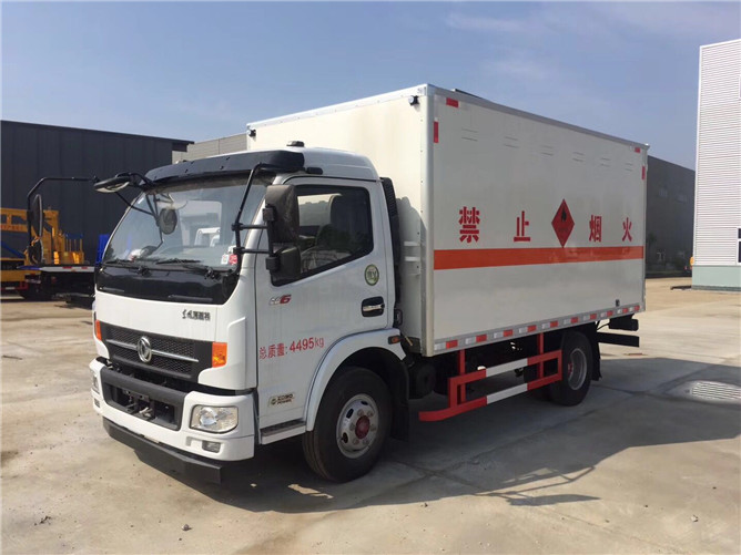 東風(fēng)凱普特易燃氣體運輸車 