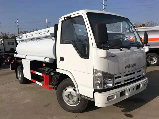 4立方慶鈴五十鈴加油車 